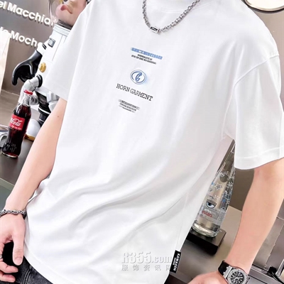 市场上装-T恤-欧货T恤