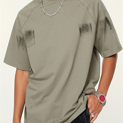 市场上装-T恤-电商T恤