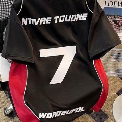 市场上装-T恤-电商T恤