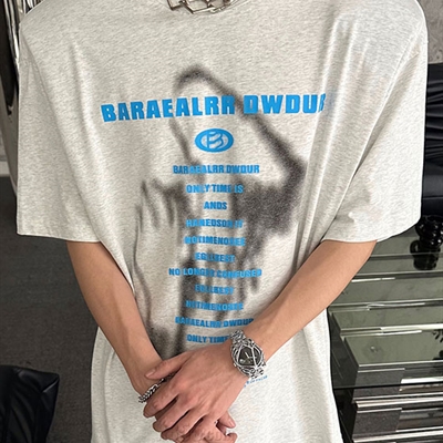 市场上装-T恤-电商T恤