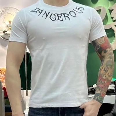 市场上装-T恤-欧货T恤