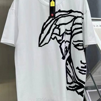 市场上装-T恤-欧货T恤