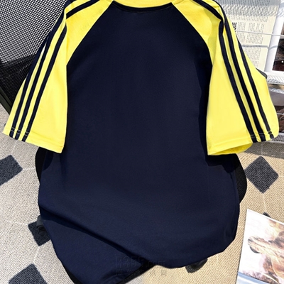 市场上装-T恤-电商T恤