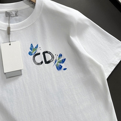 市场上装-T恤-欧货T恤