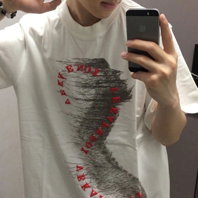 市场上装-T恤-电商T恤