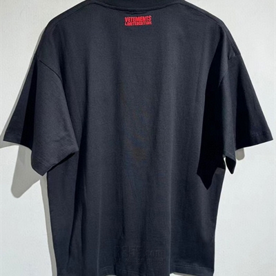 市场上装-T恤-欧货T恤