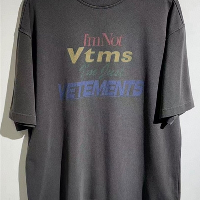 市场上装-T恤-欧货T恤