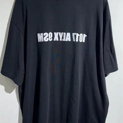 市场上装-T恤-欧货T恤