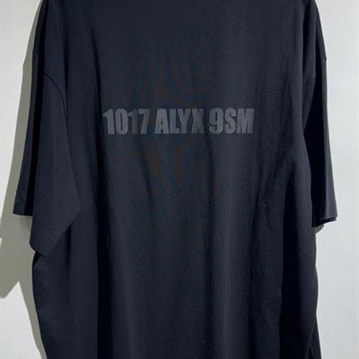 市场上装-T恤-欧货T恤