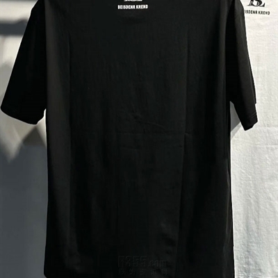 市场上装-T恤-欧货T恤