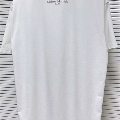 市场上装-T恤-欧货T恤