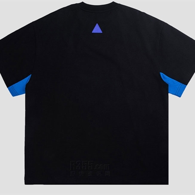 市场上装-T恤-电商T恤