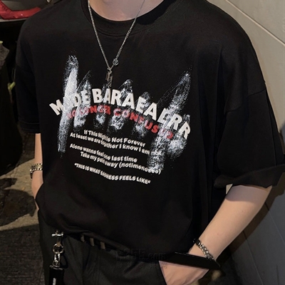 市场上装-T恤-电商T恤