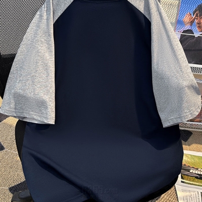 市场上装-T恤-电商T恤