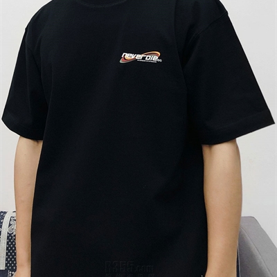 市场上装-T恤-电商T恤