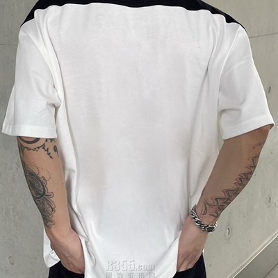 市场上装-T恤-电商T恤