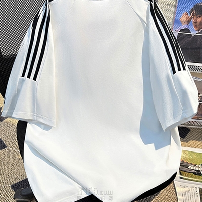 市场上装-T恤-电商T恤