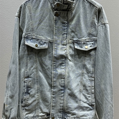 市场上装-夹克-休闲夹克