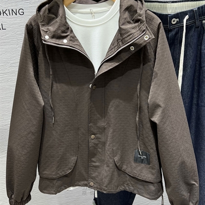市场上装-夹克-休闲夹克