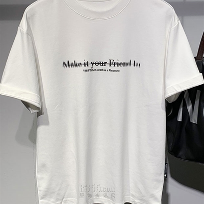 市场上装-T恤-休闲T恤