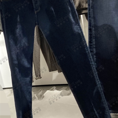 商场品牌-牛仔裤-牛仔裤{实拍}
