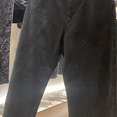商场品牌-牛仔裤-牛仔裤{实拍}