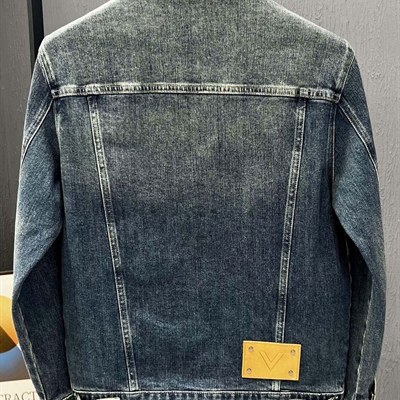 市场上装-夹克-休闲夹克