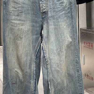 商场品牌-牛仔裤-牛仔裤 【实拍】
