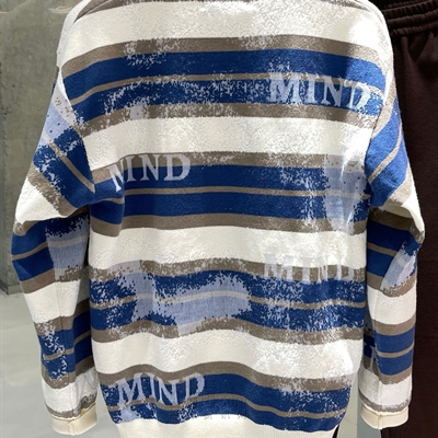 市场上装-毛衫-休闲毛衫