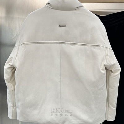 市场上装-棉衣/羽绒服-休闲棉服