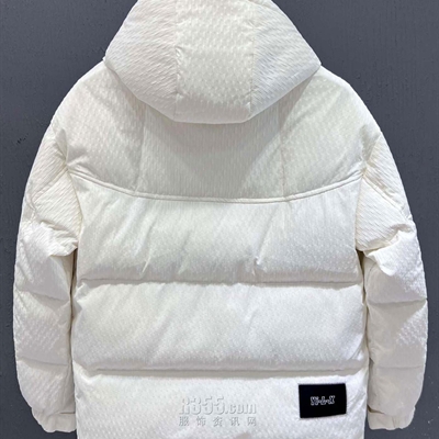 市场上装-棉衣/羽绒服-休闲棉服