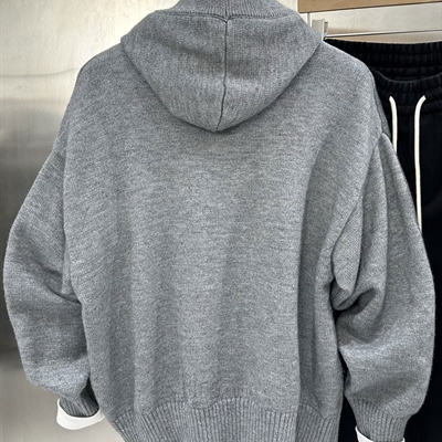 市场上装-毛衫-休闲毛衫