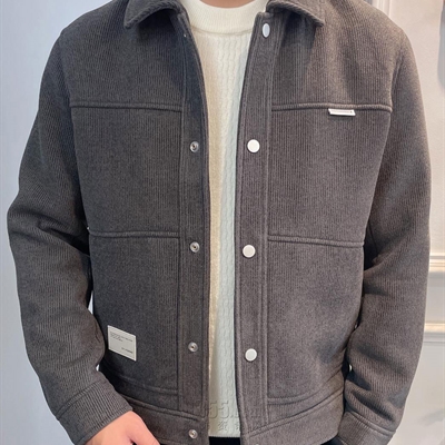 市场上装-夹克-休闲夹克