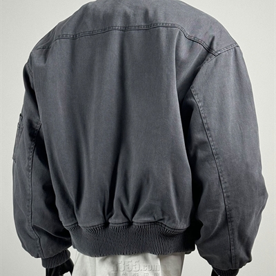 市场上装-夹克-休闲夹克