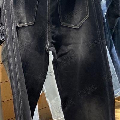 商场品牌-牛仔裤-牛仔裤