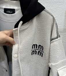 市场上装-夹克-休闲夹克