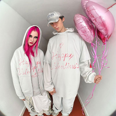 法国《BALENCIAGA》2025春夏休闲时尚男女装