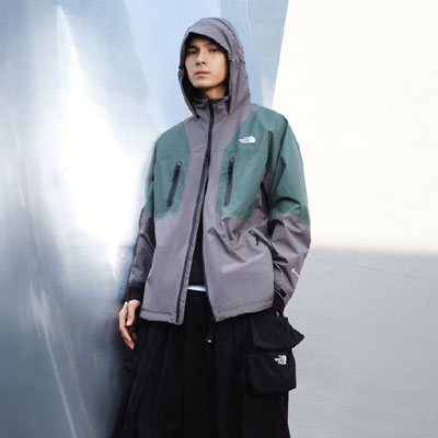 美国《The North Face Urban Exploration》2025春夏运动户外男女装