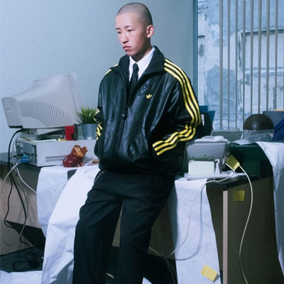 德国《adidas Originals by OFFGOD_TATE》2025春夏运动户外男女装