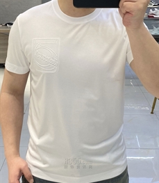 市场上装-T恤-欧货T恤