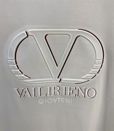 市场上装-T恤-欧货T恤