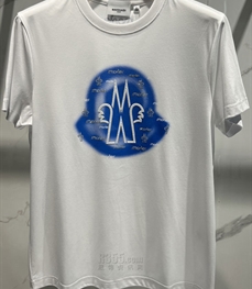 市场上装-T恤-欧货T恤