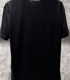 市场上装-T恤-欧货T恤