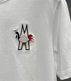 市场上装-T恤-欧货T恤