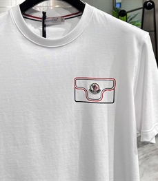 市场上装-T恤-欧货T恤