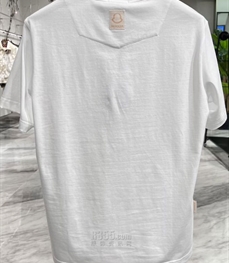 市场上装-T恤-欧货T恤