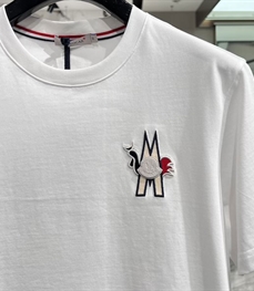 市场上装-T恤-欧货T恤