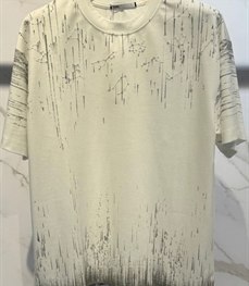 市场上装-T恤-欧货T恤