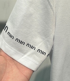 市场上装-T恤-欧货T恤