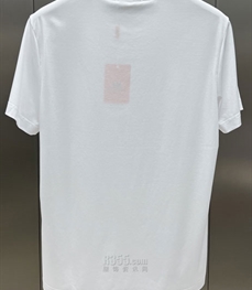 市场上装-T恤-欧货T恤